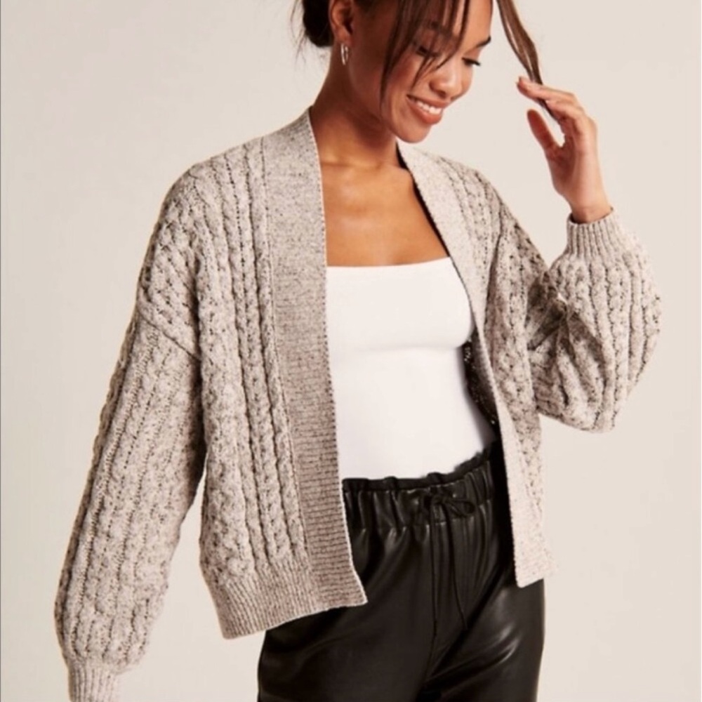 SOLD. Abercrombie Chenille cable knit cardigan XS